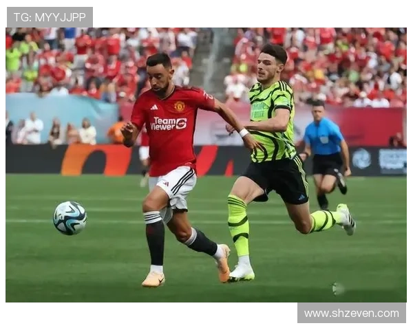 赖斯与恩佐:中场组织与防守能力对比分析 赖斯与恩佐:中场组织与防守能力对比分析