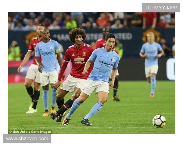 本泽马：无球跑动与进攻串联的极致解析