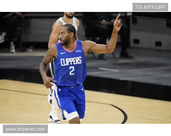 伊萨克与哈兰德：技术型中锋与效率怪兽对比分析